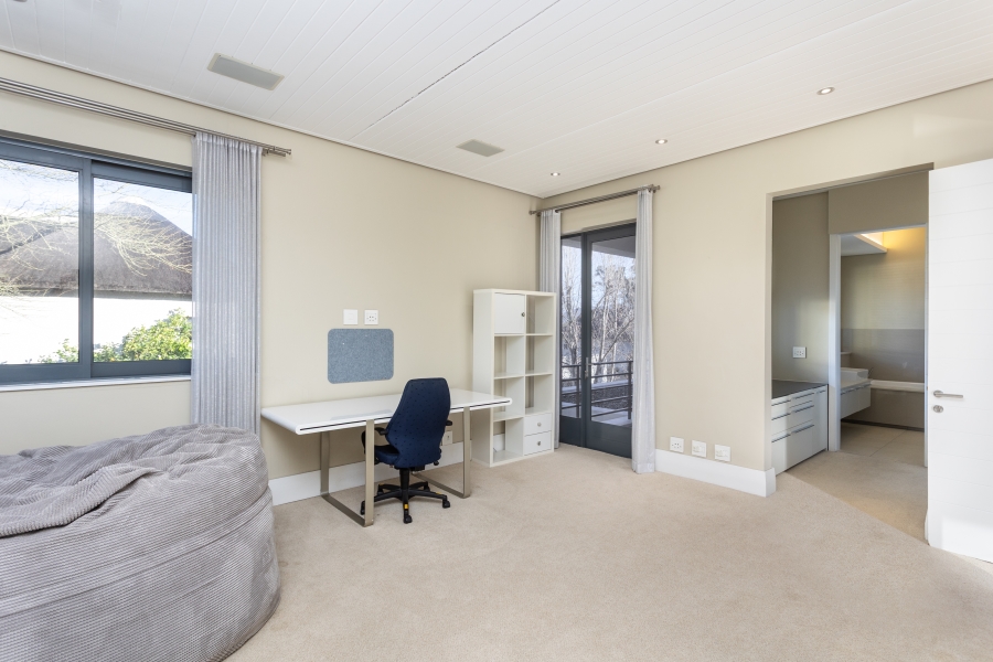 4 Bedroom Property for Sale in Pearl Valley at Val de Vie Western Cape